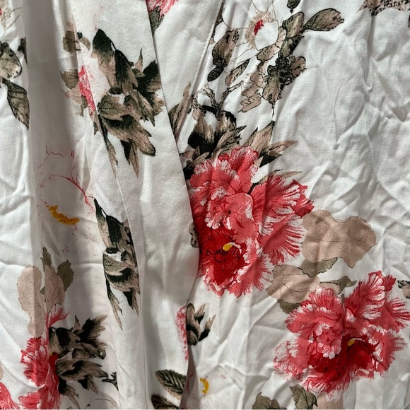 NWT Yumi Kim Dream Lover Robe Bridesmaid Bridal Kimono Style Floral White XS - Picture 6 of 8